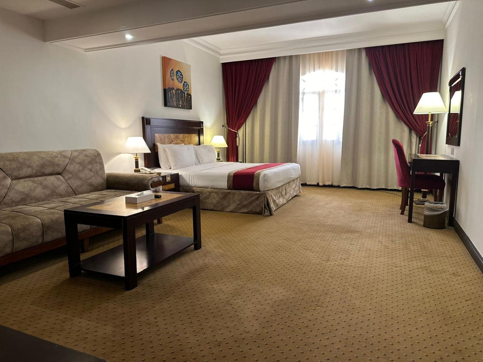 Caesar Hotel Mascate Extérieur photo