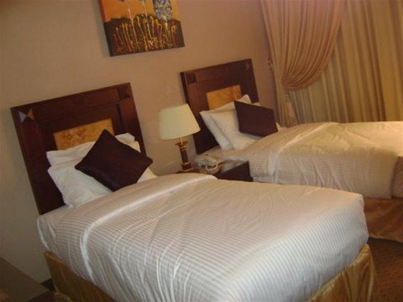 Caesar Hotel Mascate Extérieur photo