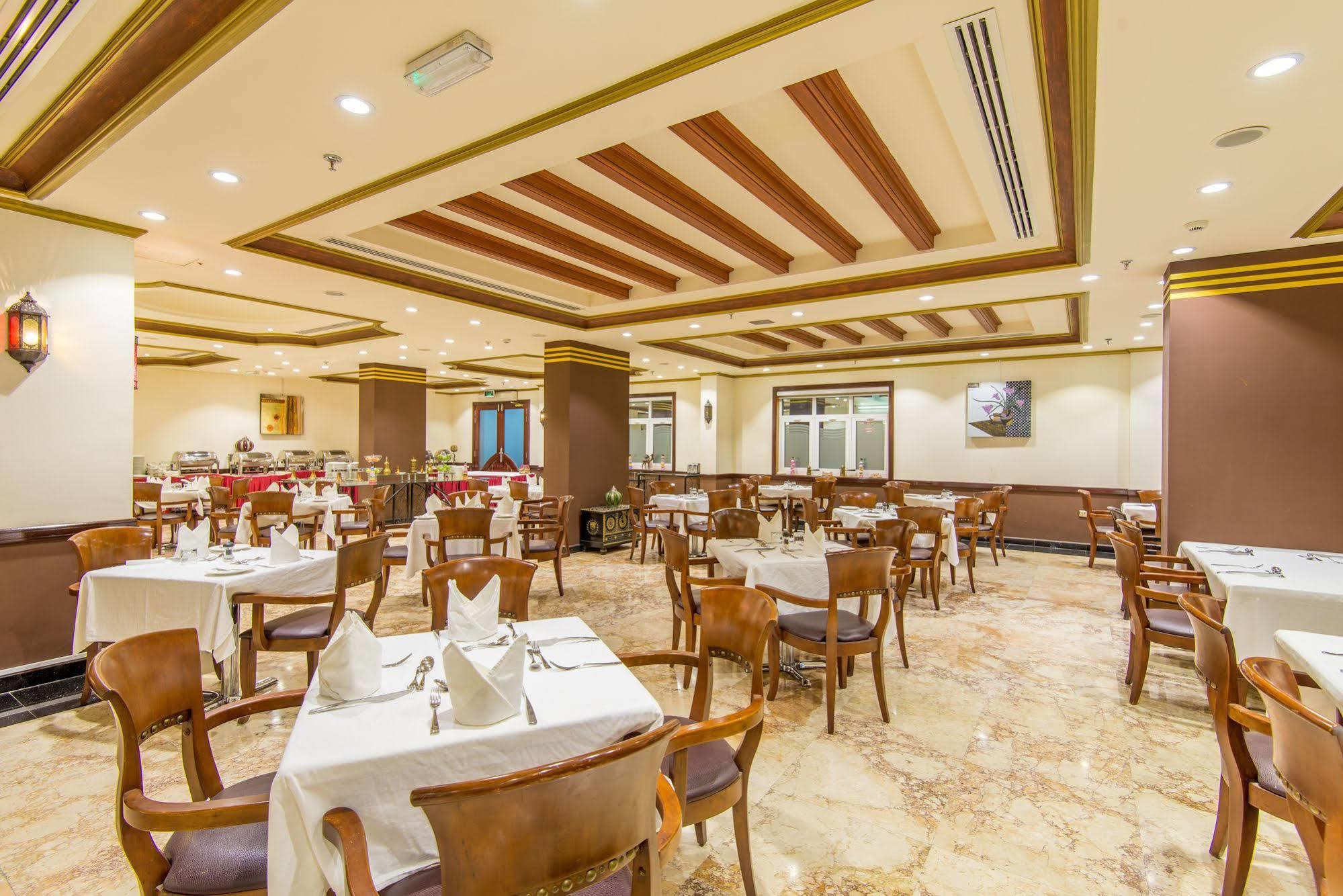 Caesar Hotel Mascate Extérieur photo